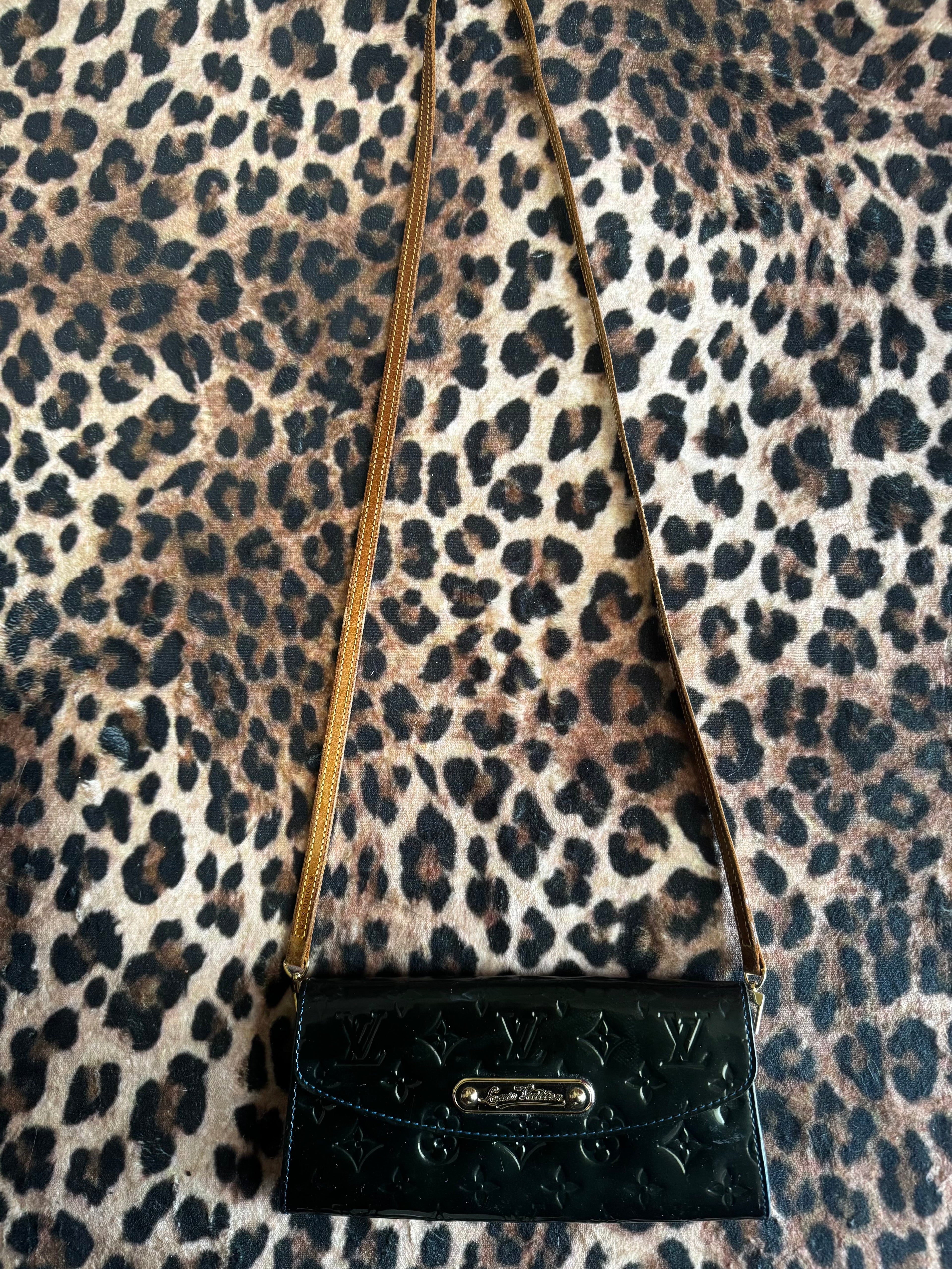 Louis Vuitton Monogram Vernis Rossmore PM