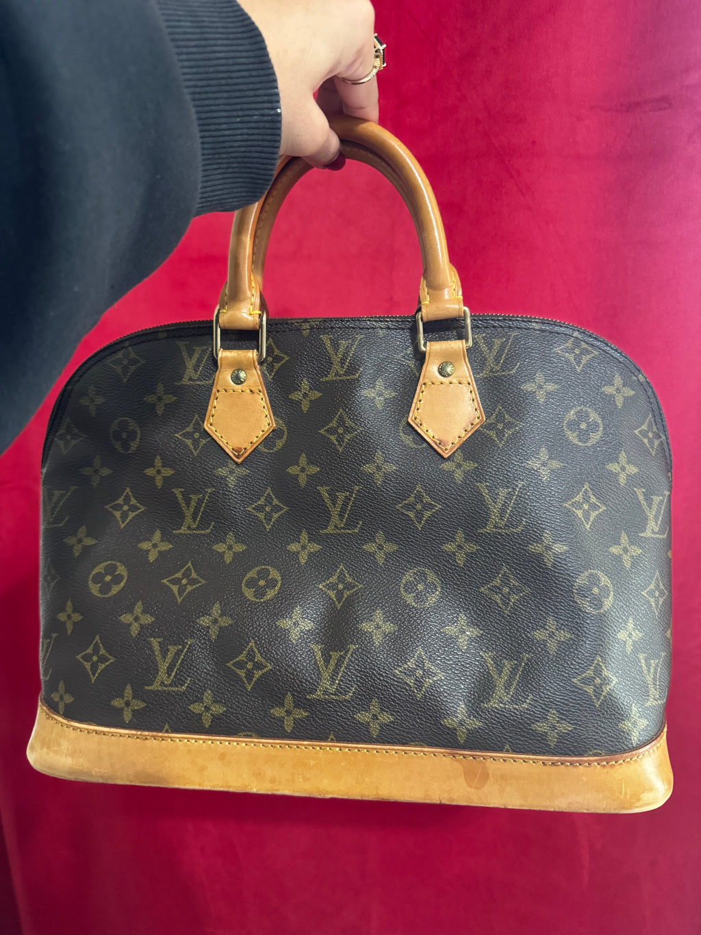 Louis Vuitton Monogram Alma 30 PM